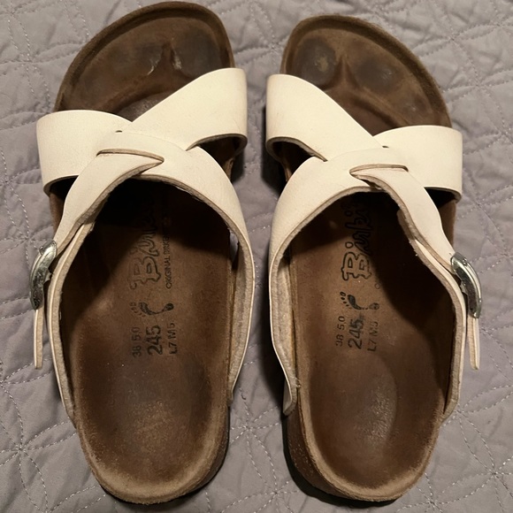 Sold - Picture 3 of 3